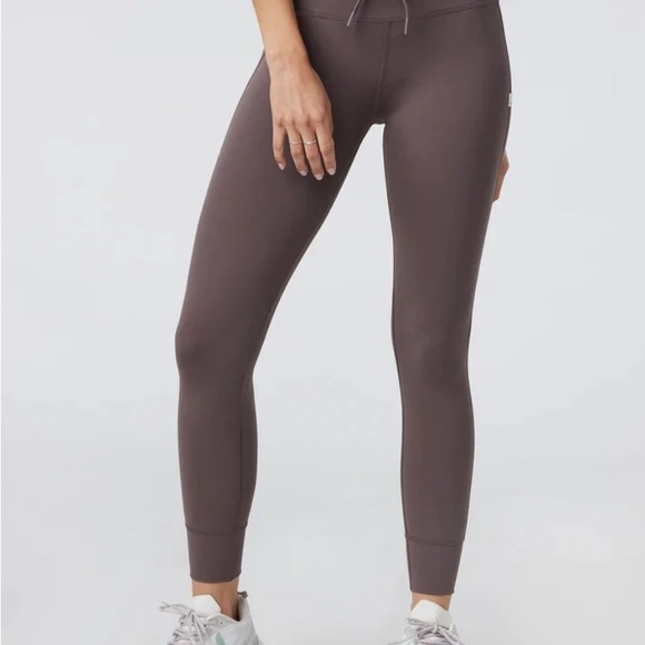 Vuori Pants - Vuori Brown Track Pants with High-Rise Waistband 33 inch inseam 12 inch waist